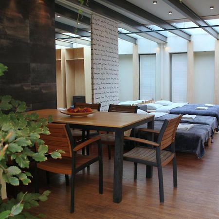 Apartment With Garden In City Center Cracovie Extérieur photo