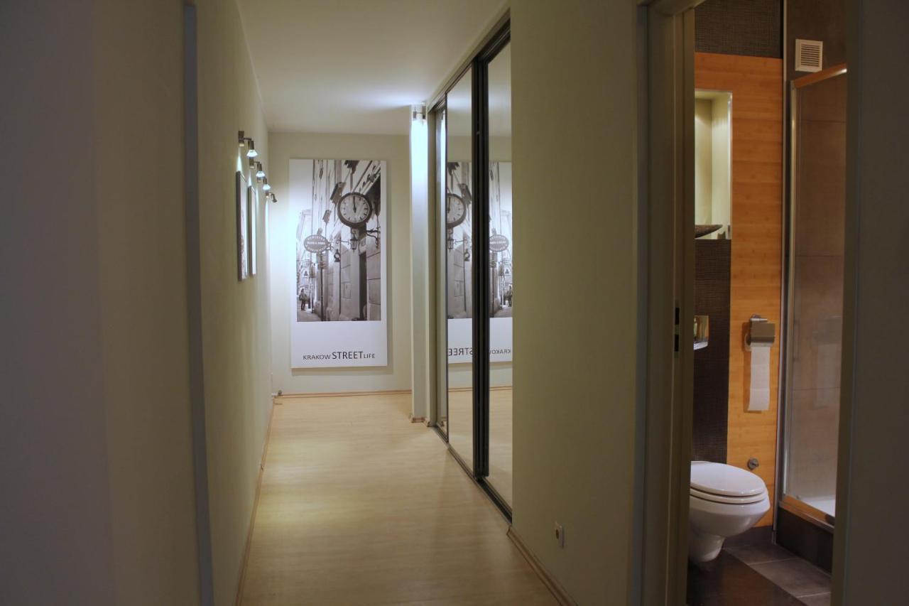Apartment With Garden In City Center Cracovie Extérieur photo